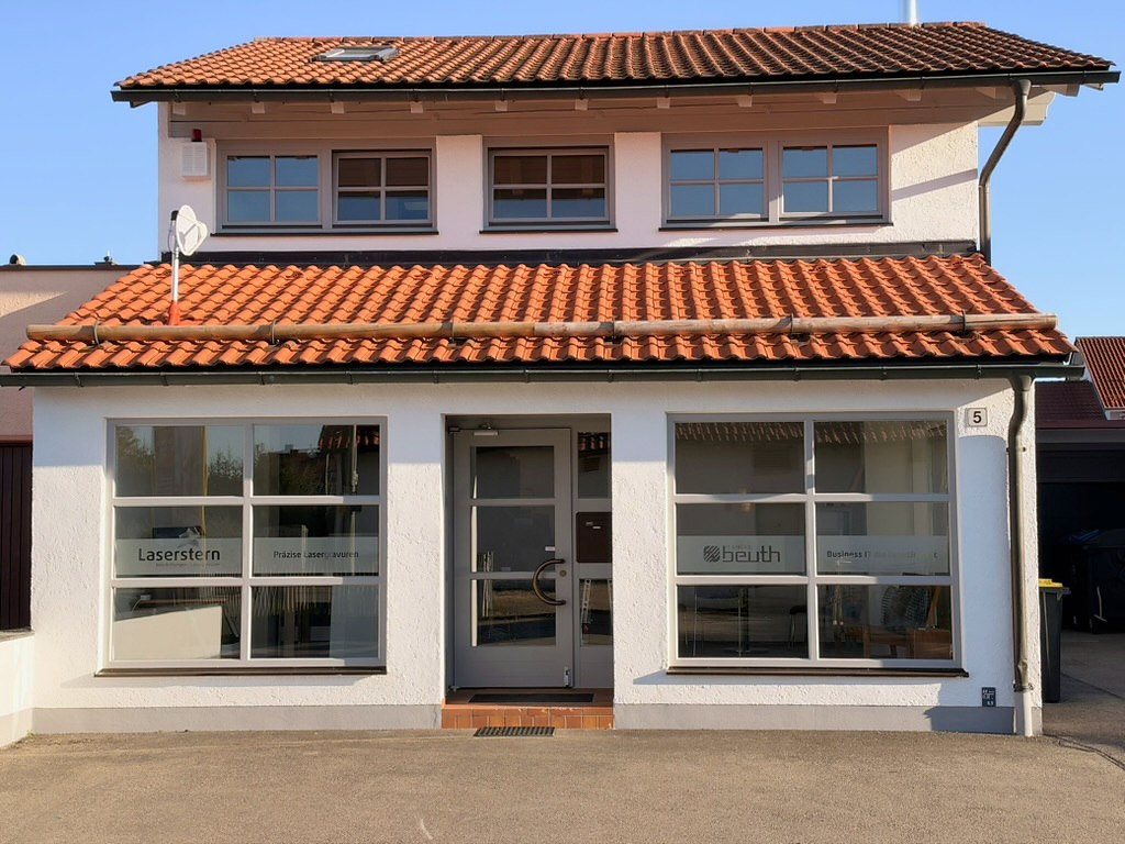 Laserstern Gebäude in der Poststraße 5 in Erkheim